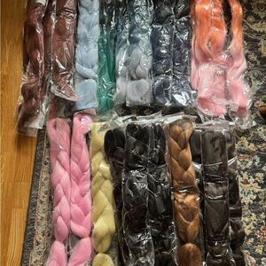 Synthetic festival hair for braids